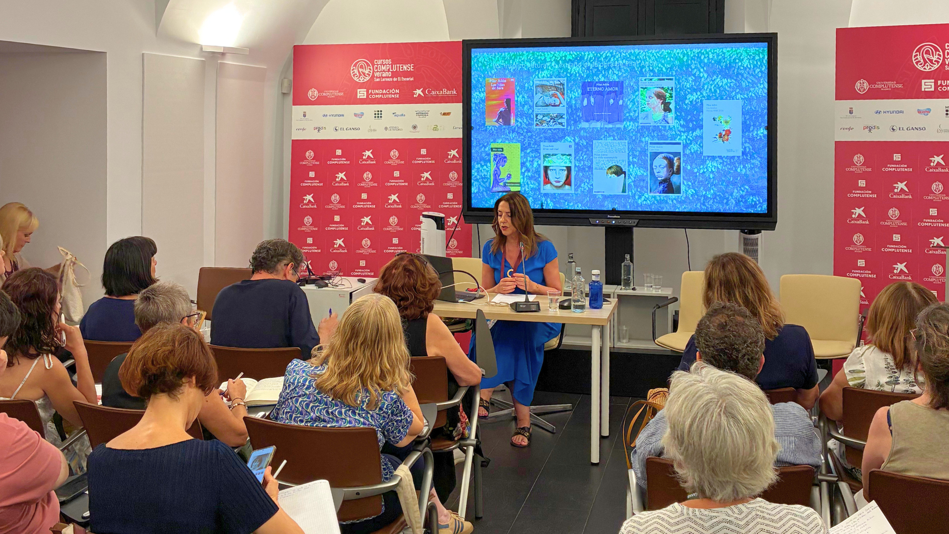 Elvira Navarro reivindica una literatura que cuestione la realidad a través de lo extraño y lo cotidiano